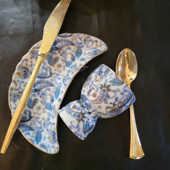 Lefton Other - Lefton Egg Cup & Crescent Bone Side Trinket Dish Blue Paisley Vintage ~ Pretty!